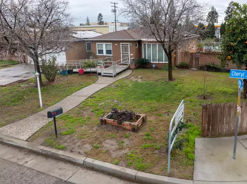 Exterior - 1683 E Cheryl Ln, Tulare, CA 93274 photo 4 of 4
