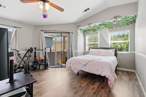 Bedroom - 142 S Filbert Rd, Exeter, CA 93221 photo 4 of 4