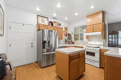 Kitchen - 142 S Filbert Rd, Exeter, CA 93221 photo 3 of 6