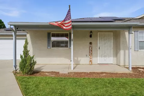 Exterior - 505 Westgate Pl, Lemoore, CA 93245 photo 3 of 7