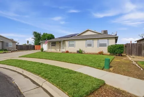 Exterior - 505 Westgate Pl, Lemoore, CA 93245 photo 2 of 7
