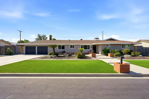 Exterior - 365 E Sycamore Dr, Hanford, CA 93230 photo 1 of 14