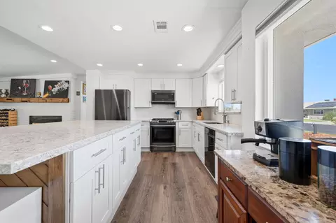 Kitchen - 365 E Sycamore Dr, Hanford, CA 93230 photo 4 of 8