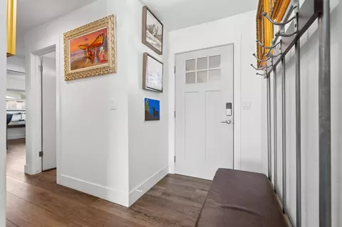 Entry Way - 365 E Sycamore Dr, Hanford, CA 93230 photo 2 of 3