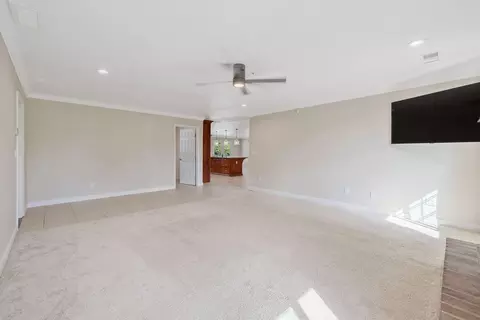 Living - 27906 Morgans Dr, Exeter, CA 93221 photo 4 of 4