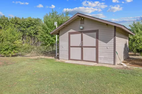 Exterior - 27906 Morgans Dr, Exeter, CA 93221 photo 13 of 27