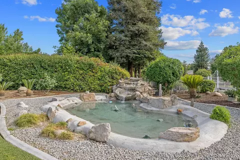 Exterior - 27906 Morgans Dr, Exeter, CA 93221 photo 4 of 27