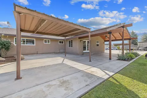 Exterior - 27906 Morgans Dr, Exeter, CA 93221 photo 10 of 27