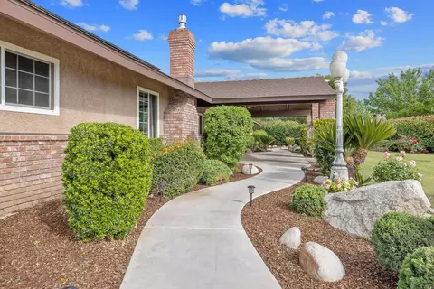 Exterior - 27906 Morgans Dr, Exeter, CA 93221 photo 6 of 27