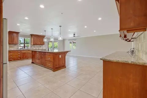 Kitchen - 27906 Morgans Dr, Exeter, CA 93221 photo 5 of 5