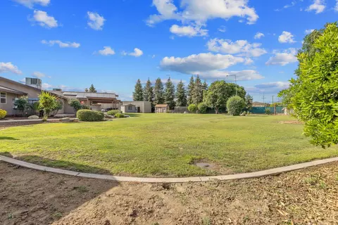 Exterior - 27906 Morgans Dr, Exeter, CA 93221 photo 12 of 27