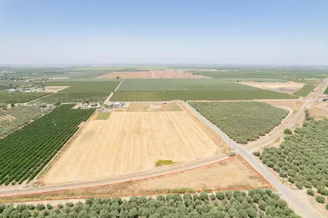 00 Ave 250, Lindsay, CA 93247