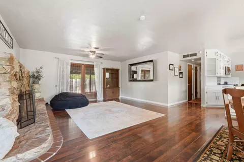 Living - 5308 E Mount Whitney Ave, Laton, CA 93242 photo 2 of 6
