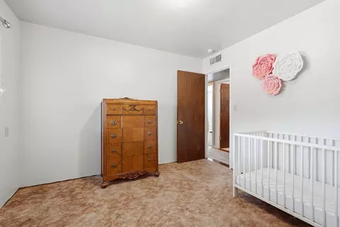 Bedroom - 5308 E Mount Whitney Ave, Laton, CA 93242 photo 2 of 5