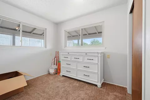 Bedroom - 5308 E Mount Whitney Ave, Laton, CA 93242 photo 3 of 5