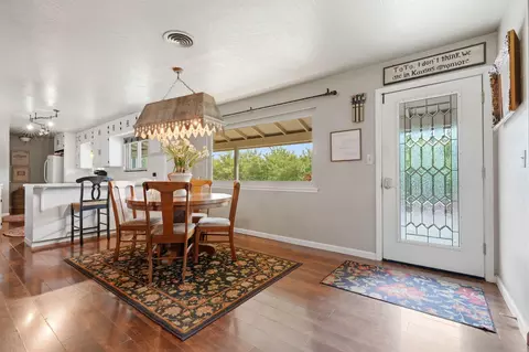 Entry Way - 5308 E Mount Whitney Ave, Laton, CA 93242 photo 1 of 1