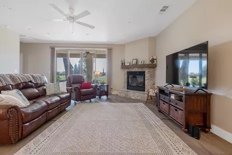Other - 570 Little Ln, Exeter, CA 93221 photo 2 of 9