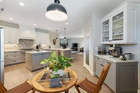 Kitchen - 570 Little Ln, Exeter, CA 93221 photo 8 of 8