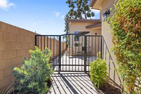 Exterior - 570 Little Ln, Exeter, CA 93221 photo 8 of 12