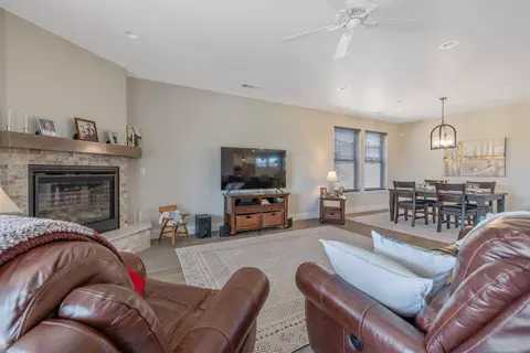 Living - 570 Little Ln, Exeter, CA 93221 photo 3 of 3