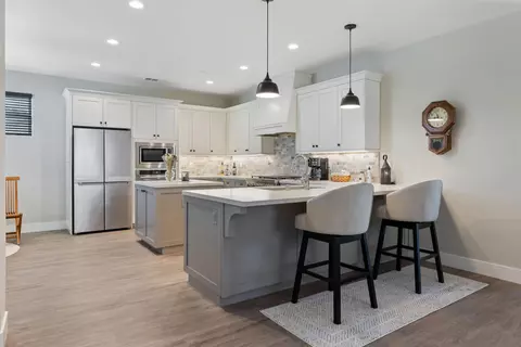 Kitchen - 570 Little Ln, Exeter, CA 93221 photo 6 of 8