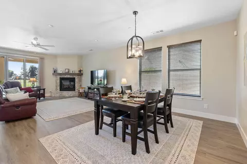 Dining - 570 Little Ln, Exeter, CA 93221 photo 3 of 4