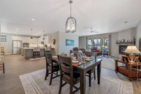 Dining - 570 Little Ln, Exeter, CA 93221 photo 2 of 4