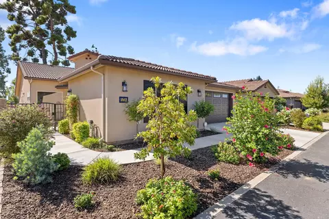 Exterior - 570 Little Ln, Exeter, CA 93221 photo 9 of 12