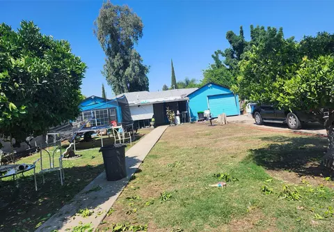 1305 N Divisadero St, Visalia, CA 93291