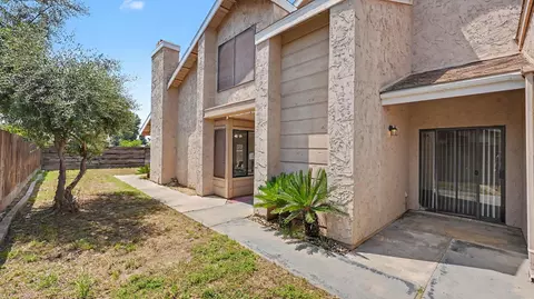 Exterior - 807 E Harold Ave, Visalia, CA 93292 photo 5 of 8