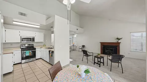 Dining - 807 E Harold Ave, Visalia, CA 93292 photo 1 of 3