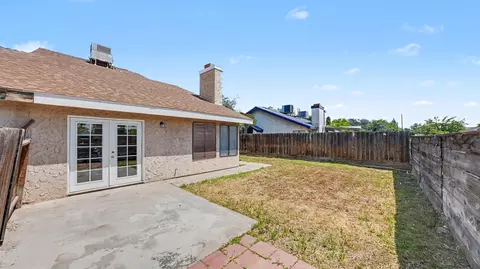 Exterior - 807 E Harold Ave, Visalia, CA 93292 photo 2 of 8