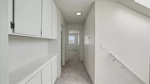 Entry Way - 807 E Harold Ave, Visalia, CA 93292 photo 4 of 4