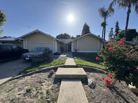 920 S Julieann St, Visalia, CA 93277