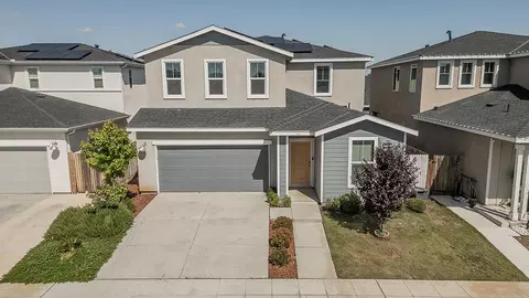 2844 N Vahe Ave, Fresno, CA 93737