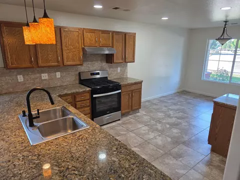 Kitchen - 4011 E Oak Ave, Visalia, CA 93292 photo 2 of 2