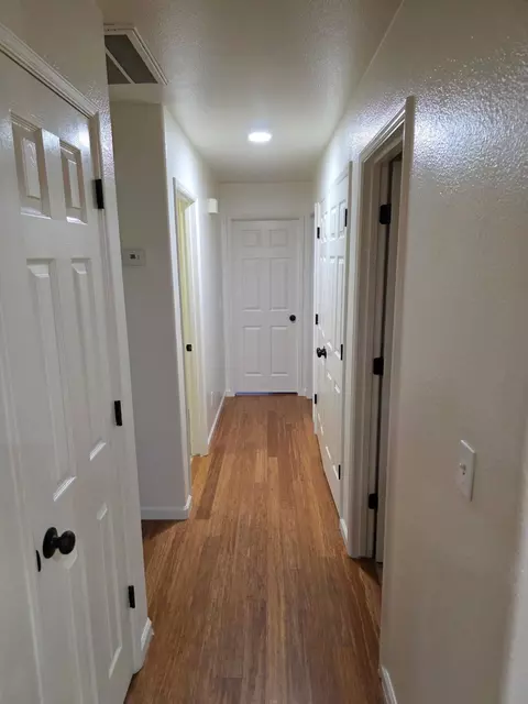 Entry Way - 4011 E Oak Ave, Visalia, CA 93292 photo 2 of 2