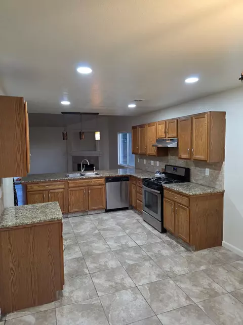 Kitchen - 4011 E Oak Ave, Visalia, CA 93292 photo 1 of 2