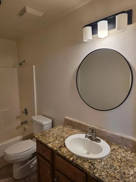 Bath - 4011 E Oak Ave, Visalia, CA 93292 photo 1 of 2