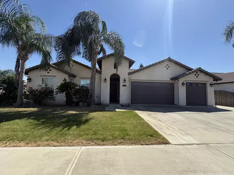 2697 Doral Ct, Tulare, CA 93274