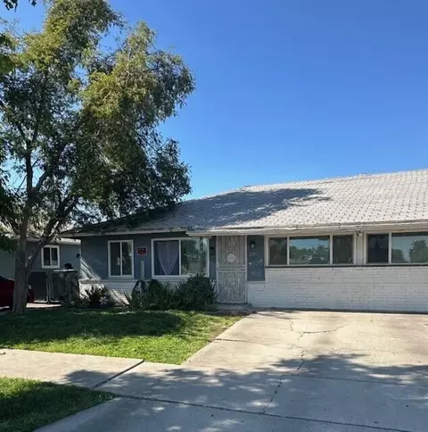 2305 E Shields Ave, Fresno, CA 93726