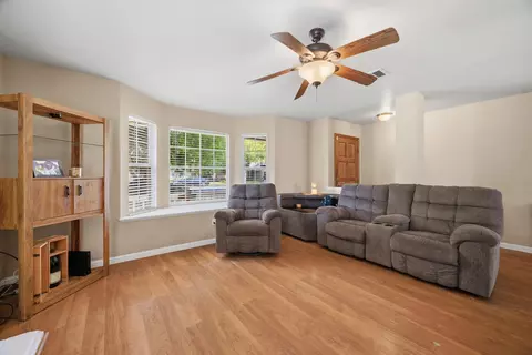 Living - 281 Somerset Dr, Lemoore, CA 93245 photo 3 of 3