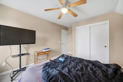 Bedroom - 281 Somerset Dr, Lemoore, CA 93245 photo 4 of 9