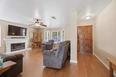 Other - 281 Somerset Dr, Lemoore, CA 93245 photo 1 of 2