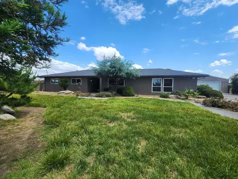 12778 S Mccall Ave, Selma, CA 93662