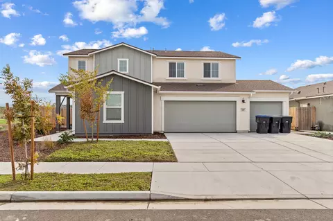1109 Elkhorn Ave, Visalia, CA 93277