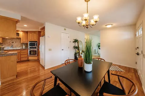 Dining - 1150 3rd St #3RD, Gilroy, CA 95020 photo 2 of 2