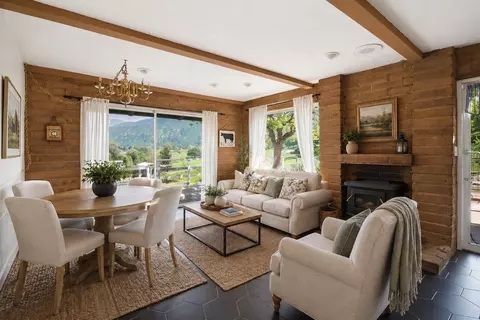 Living - 33295 Globe Dr, Springville, CA 93265 photo 1 of 2