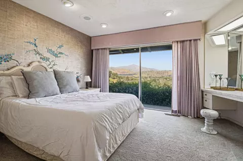 Bedroom - 33295 Globe Dr, Springville, CA 93265 photo 2 of 3