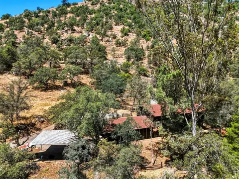Exterior - 41855 N Fork Dr, Three Rivers, CA 93271 photo 14 of 16